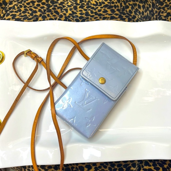 Louis Vuitton Handbags - LOUIS VUITTON Vernis Camera Case